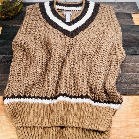 Melrose knitted Vest in size M - Picture 4 of 12